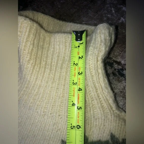 Vintage Hand-knit Cable Knit Floral Embroidery Wool Sweater womens M/L - Picture 6 of 16